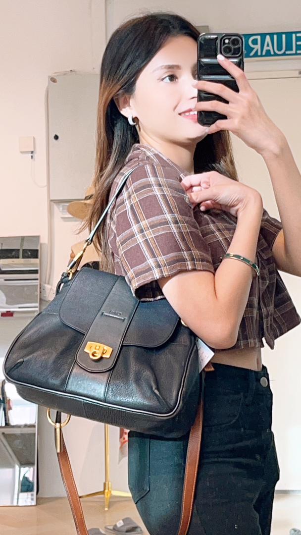 Chloe Dark Navy Small Calfskin Lexa