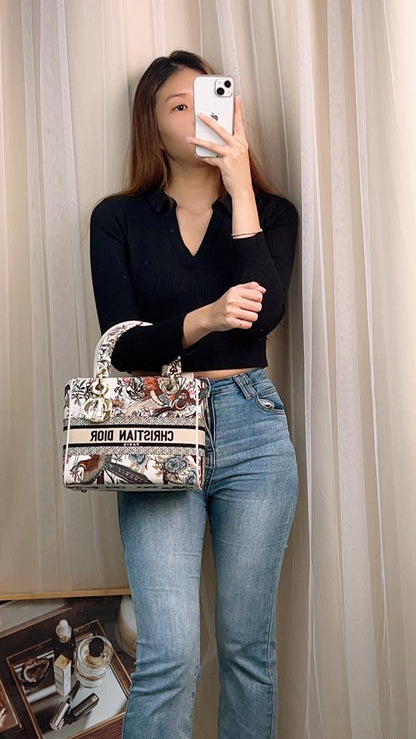 Dior Beige Embroidered Jardin d’hiver Medium D-Lite Bag (Ghw)