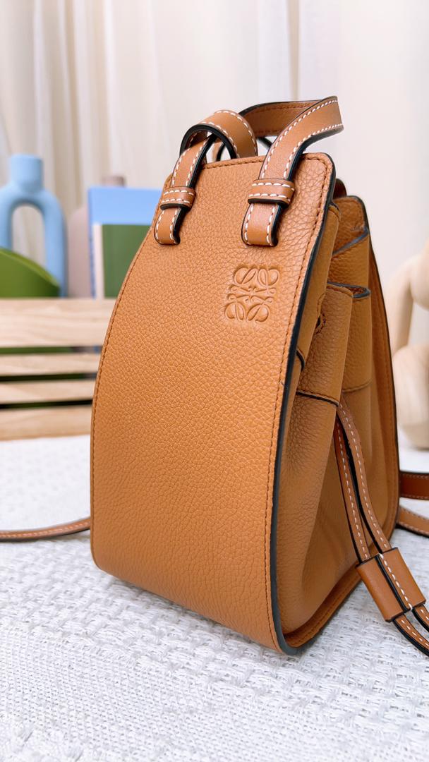 Loewe Tan Mini Hammock