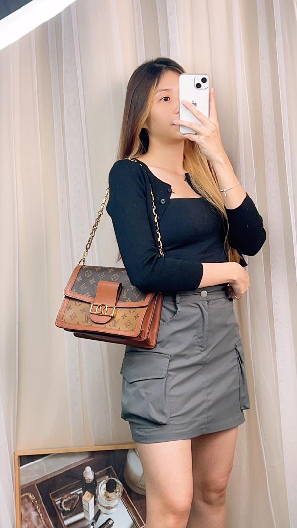 Louis Vuitton Reverse Monogram Dauphine MM