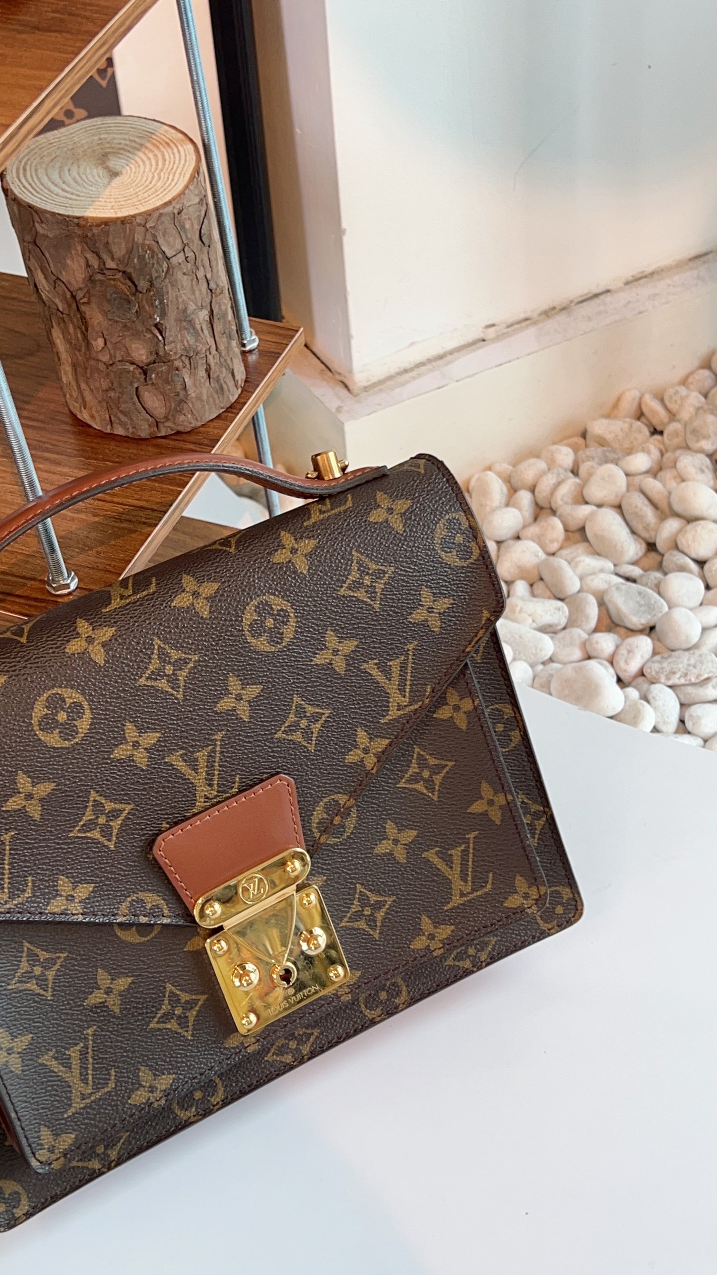 LV Monogram Monceau 26