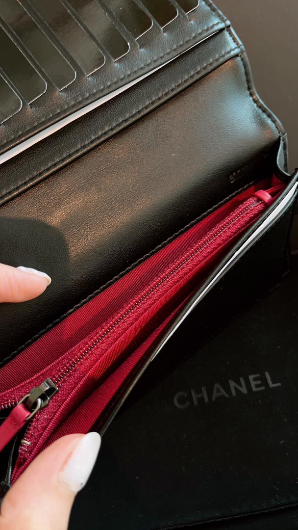 Chanel Black and Beige Gabrielle CC Yen Wallet
