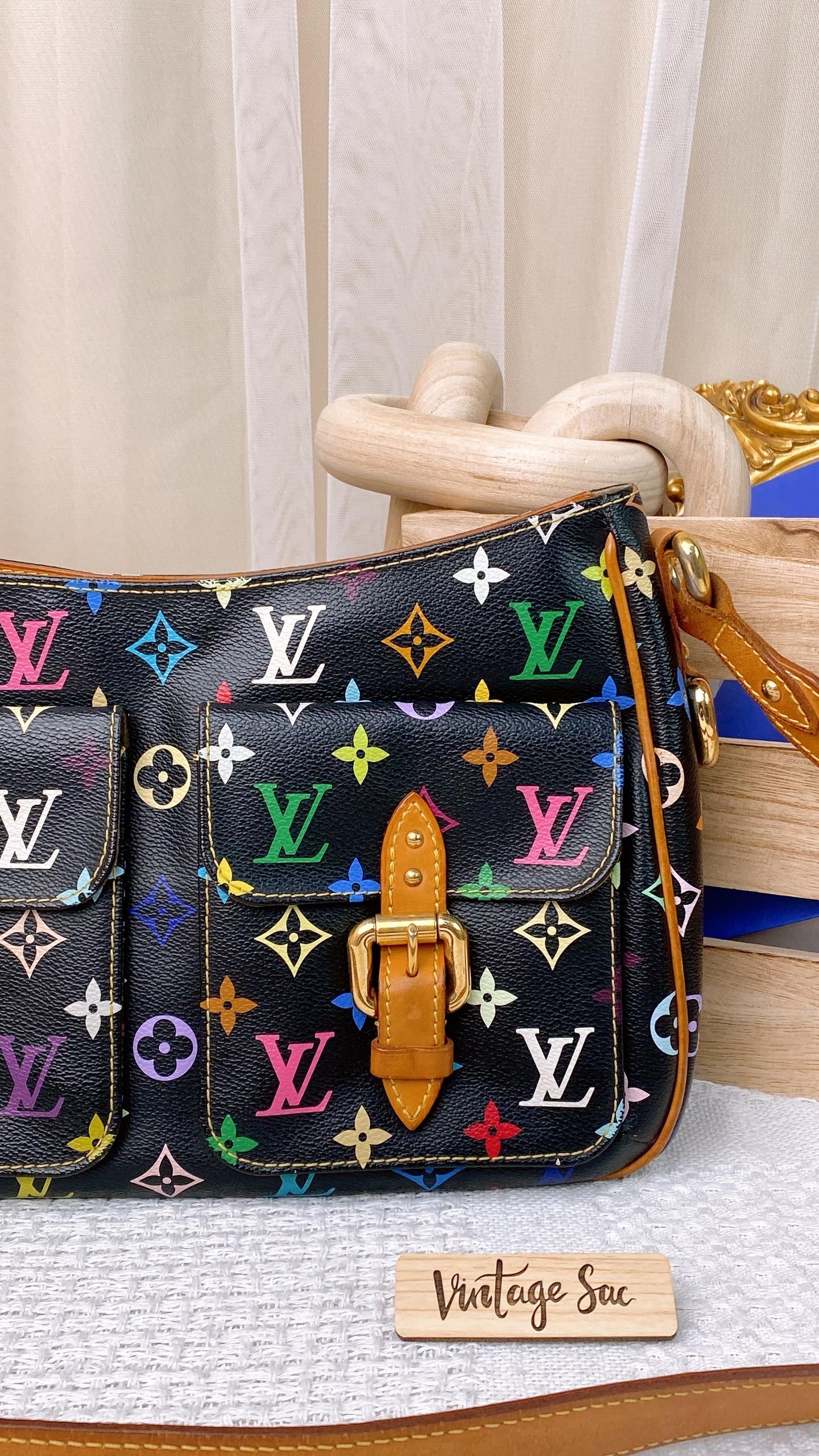 LV Black Multicolour Lodge GM