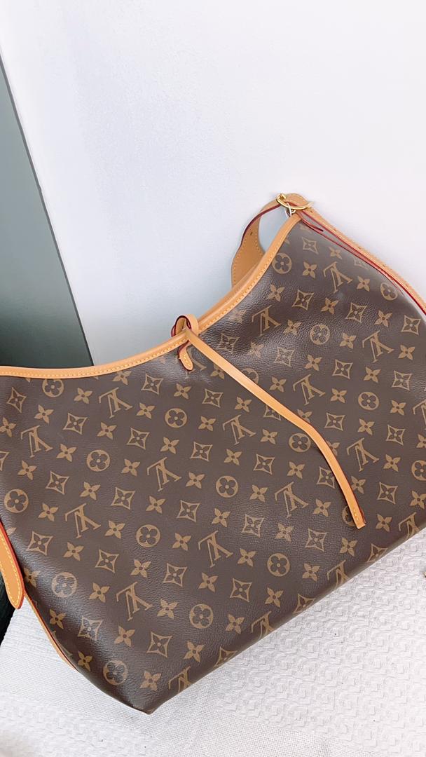 LV Monogram Carryall MM (no pouch)