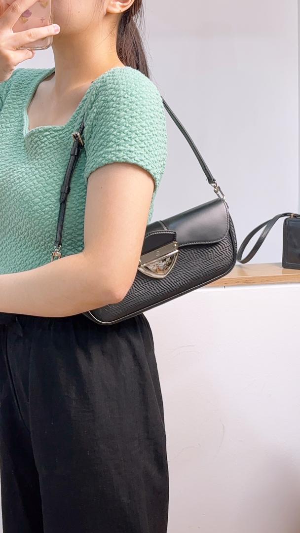 LV Black Epi Montaigne Clutch with Strap