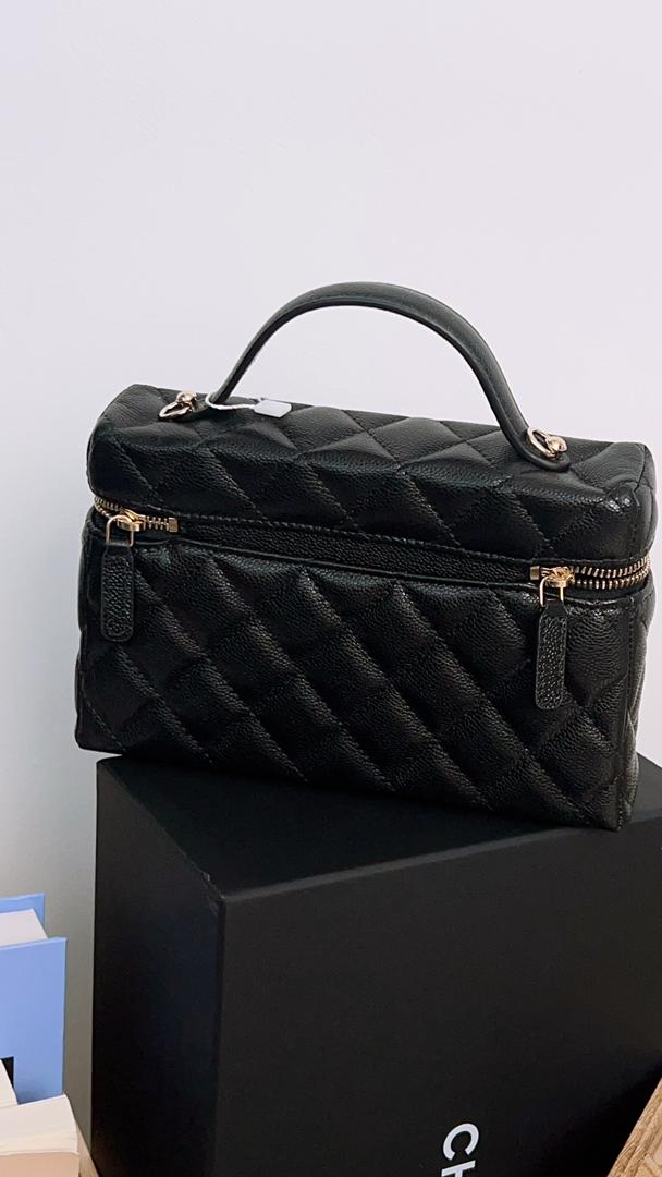Chanel Black Caviar Top Handle Vanity Case (LGHW)