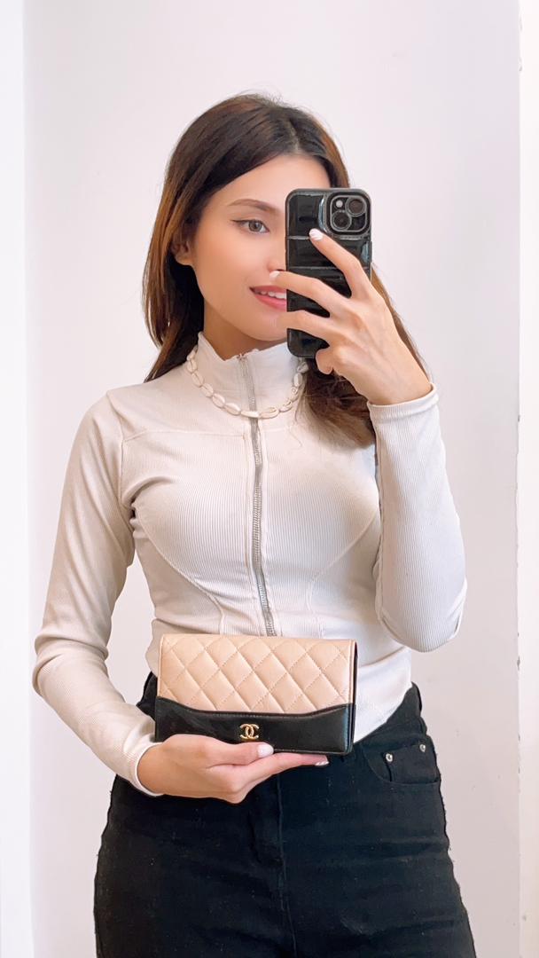 Chanel Black and Beige Gabrielle CC Yen Wallet