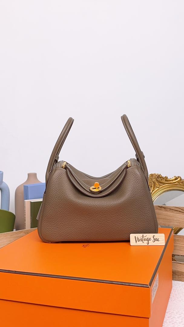 Hermes Etoupe Clemence Lindy 26 (GHW)
