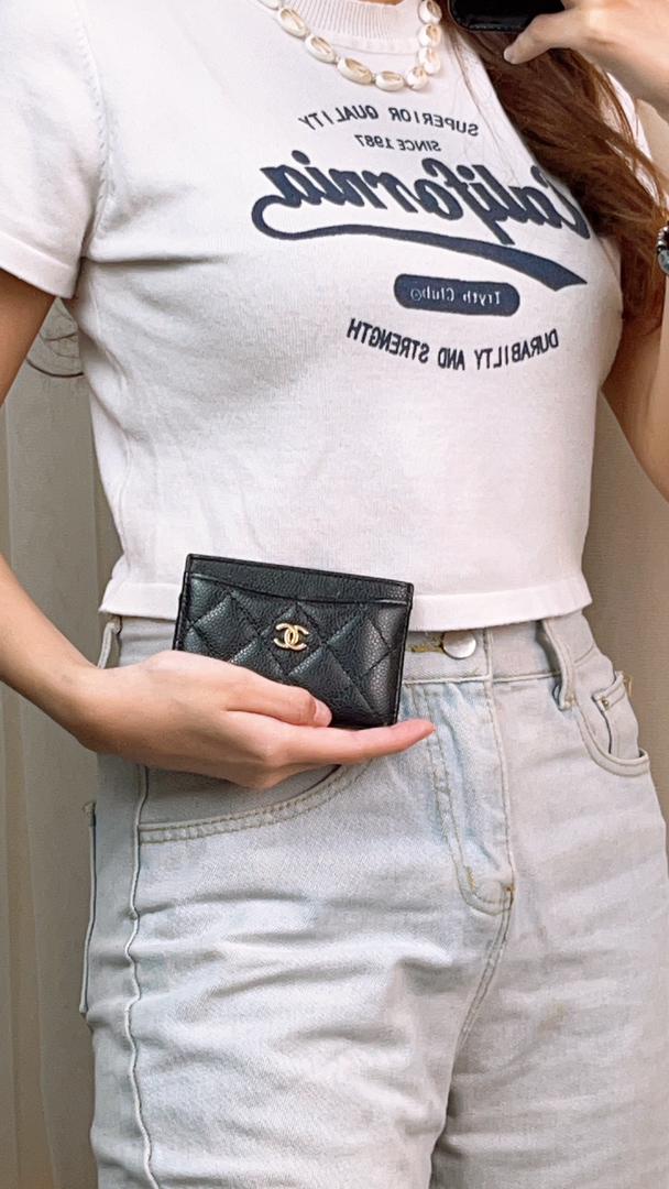 Chanel Black Caviar Classic Card Case (GHW)