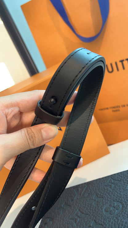 LV Monogram Taurillon Steamer Wearable Wallet