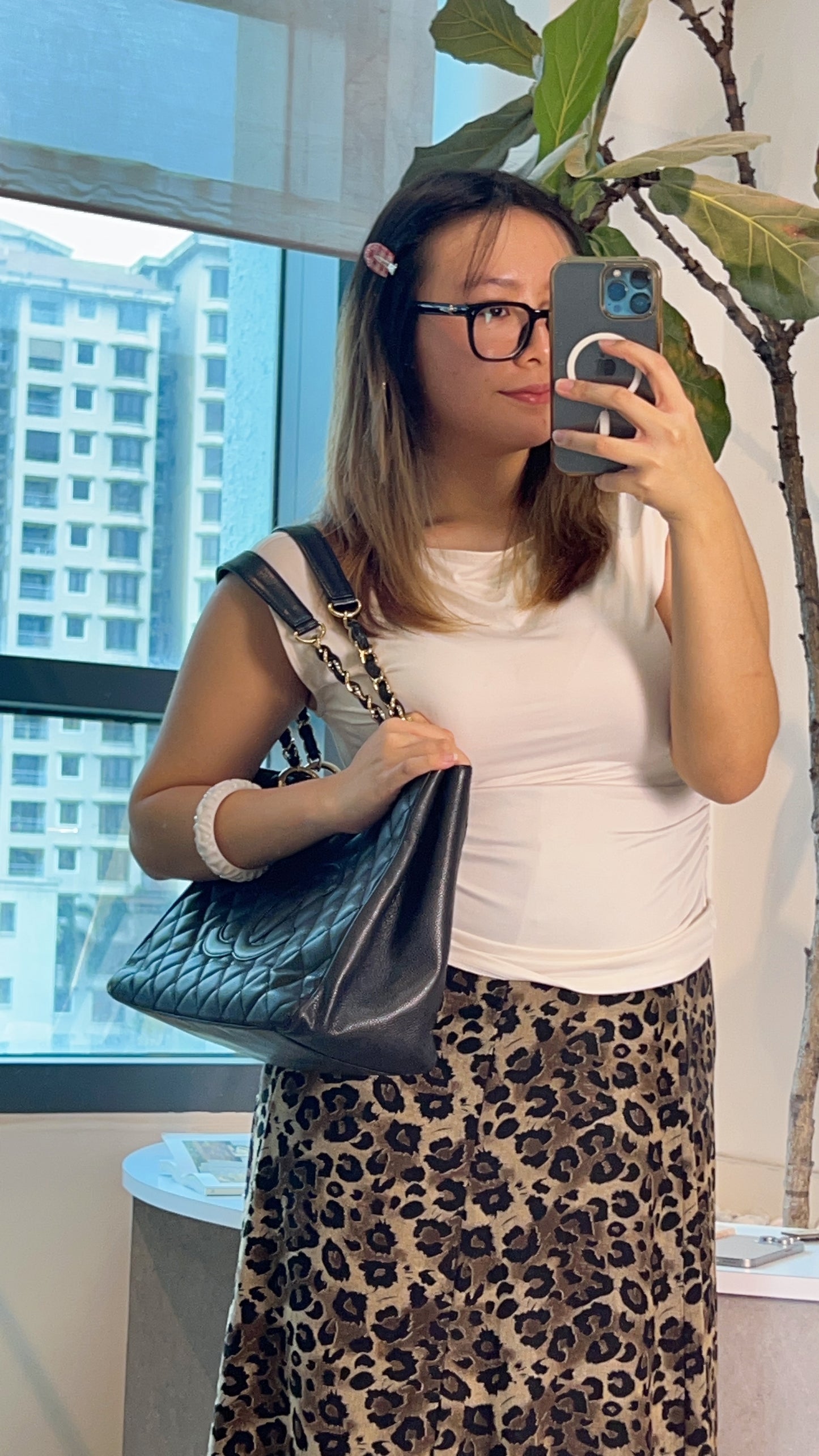 Chanel Black Caviar GST GHW