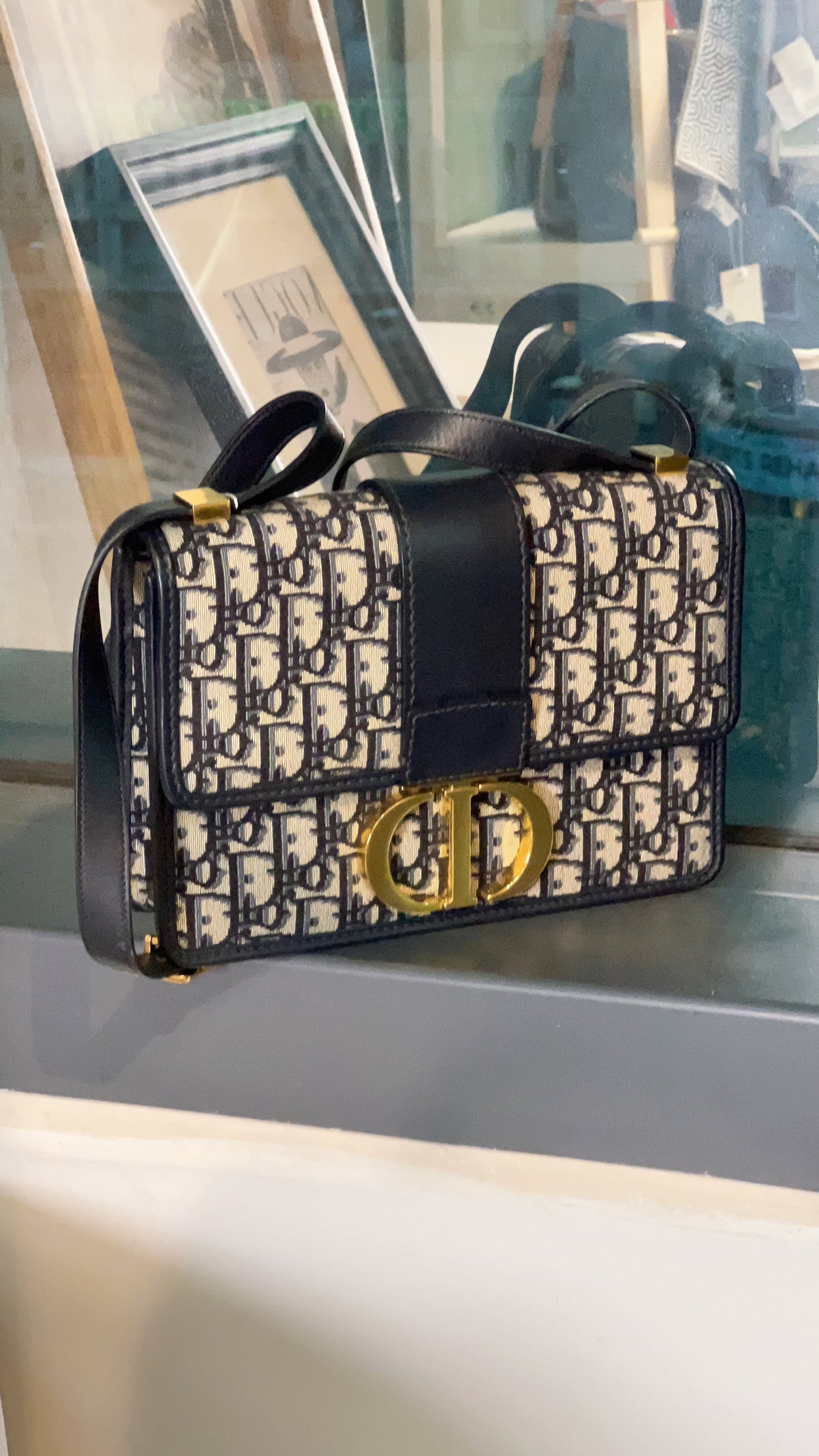 Dior Navy Oblique Montaigne 30 GHW