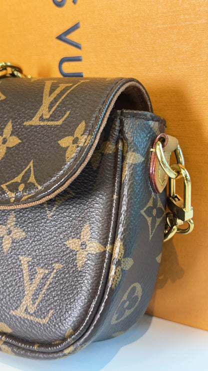 LV Monogram Ivy WOC
