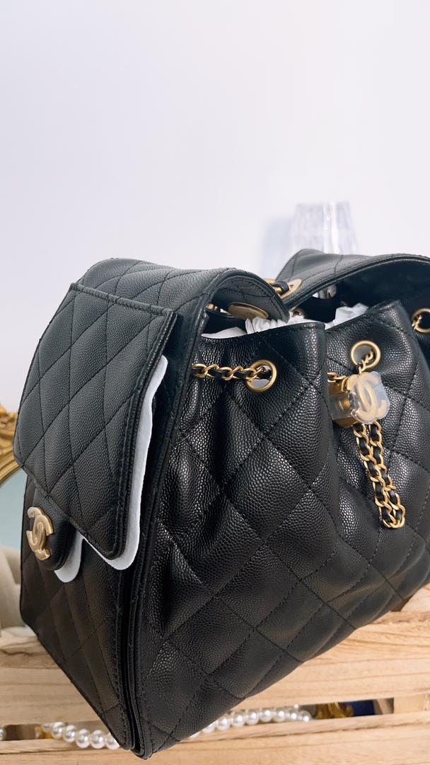 Chanel Black Caviar Small 25 Hobo Bag GHW