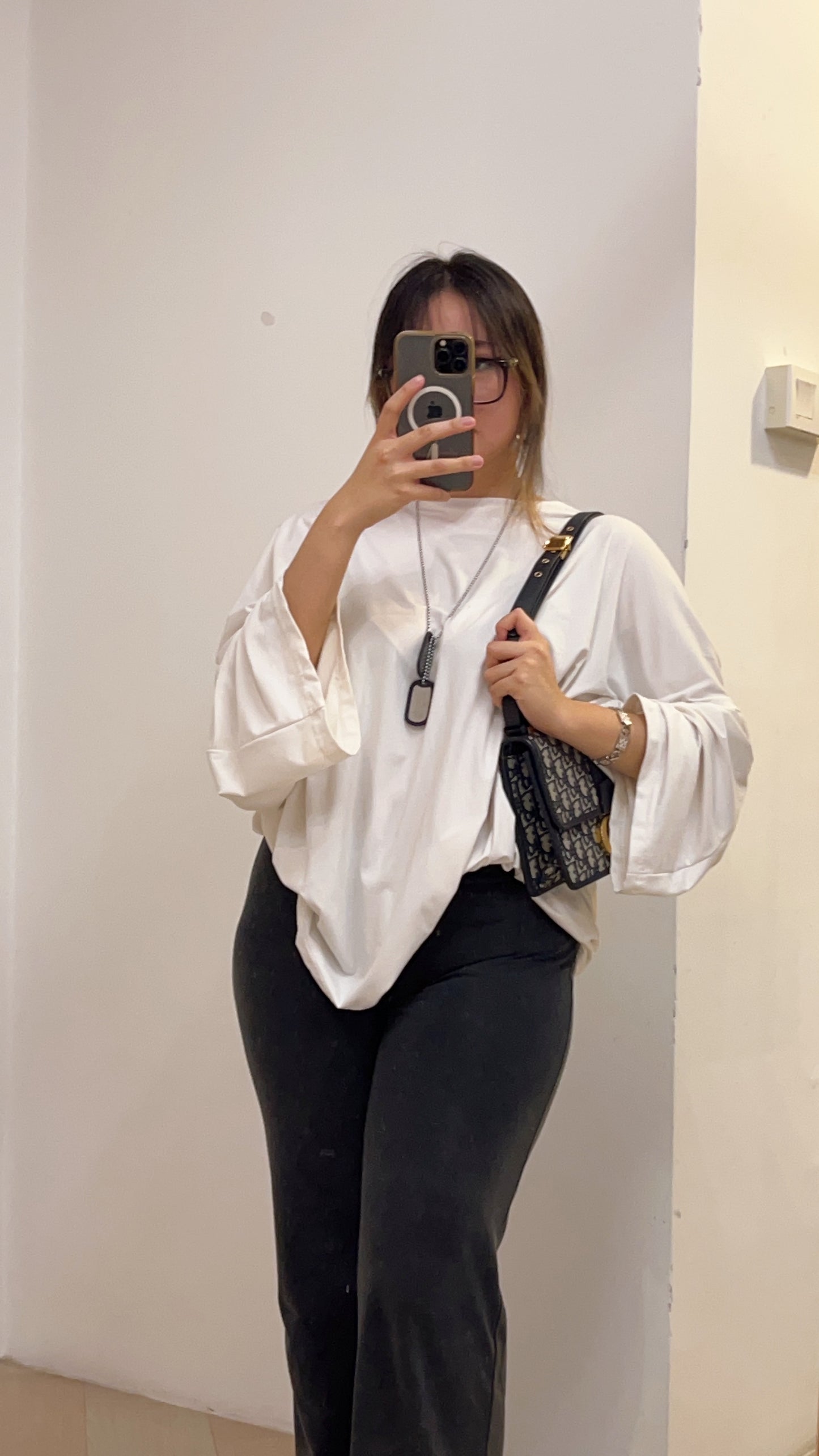 Dior Navy Oblique Montaigne 30 GHW