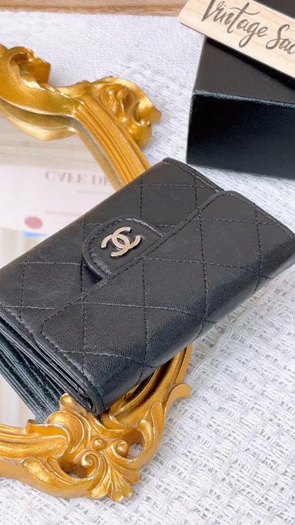 Chanel Black Lambskin XL Card Holder (SHW)