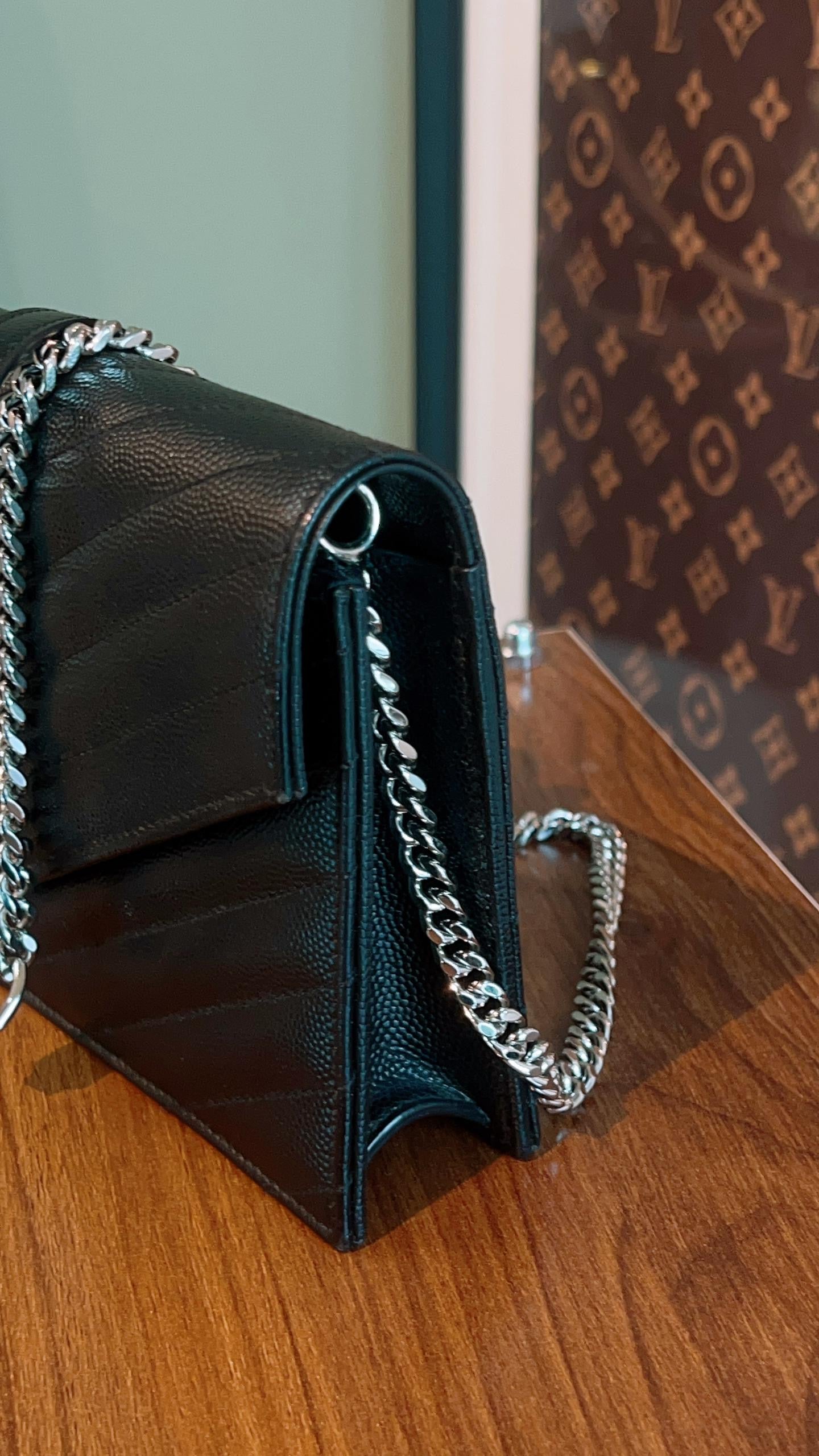 YSL Black Grain de Poudre Small Woc (SHW)