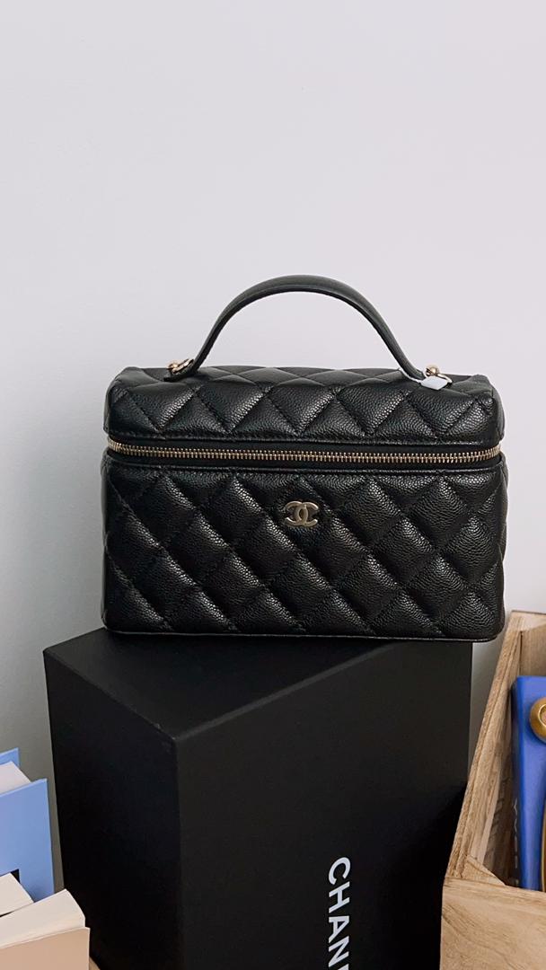 Chanel Black Caviar Top Handle Vanity Case (LGHW)