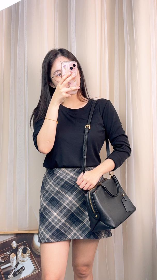 Louis Vuitton Black Empreinte Petit Palais