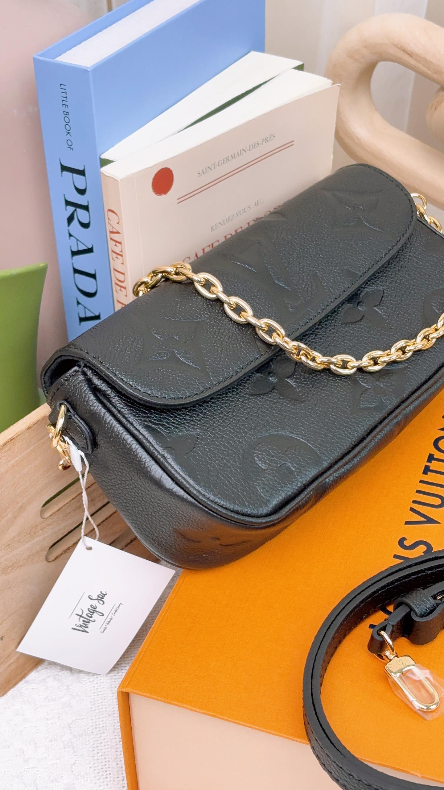 Louis Vuitton Black Empreinte Ivy WOC
