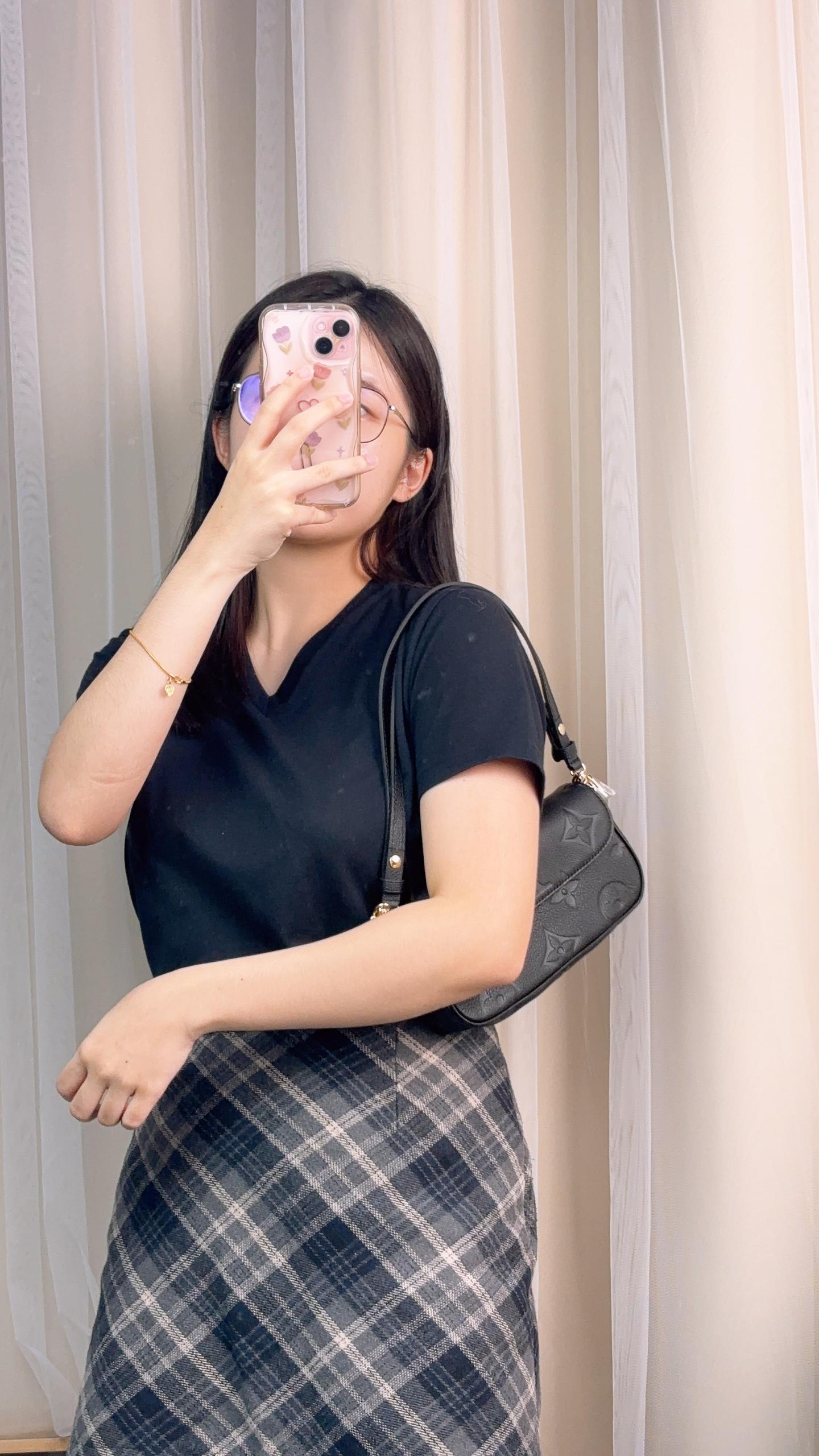 Louis Vuitton Black Empreinte Ivy WOC