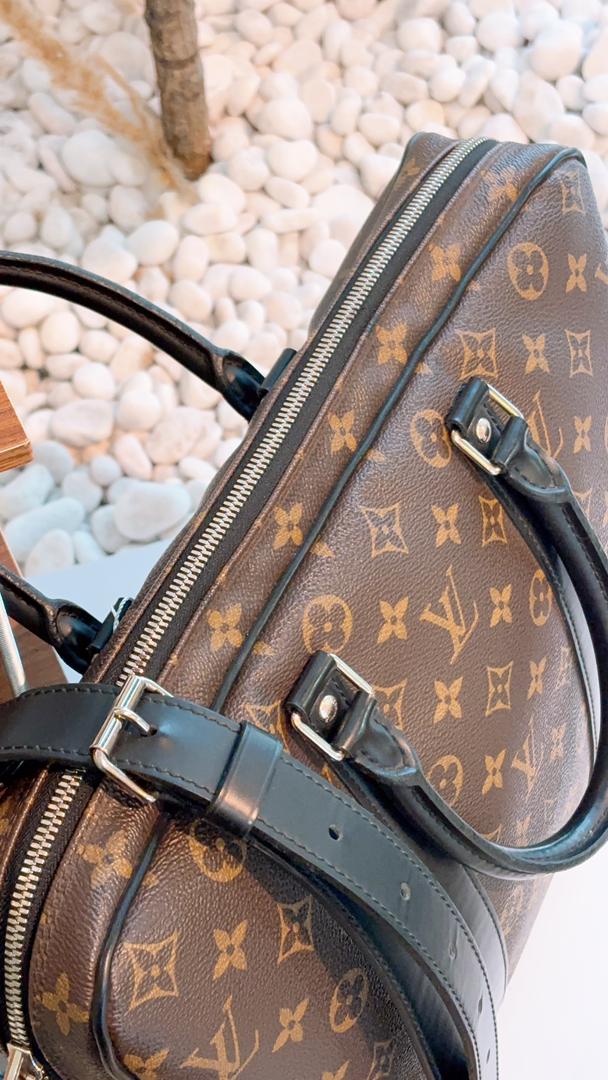 LV Monogram Porte-Documents Voyage PM