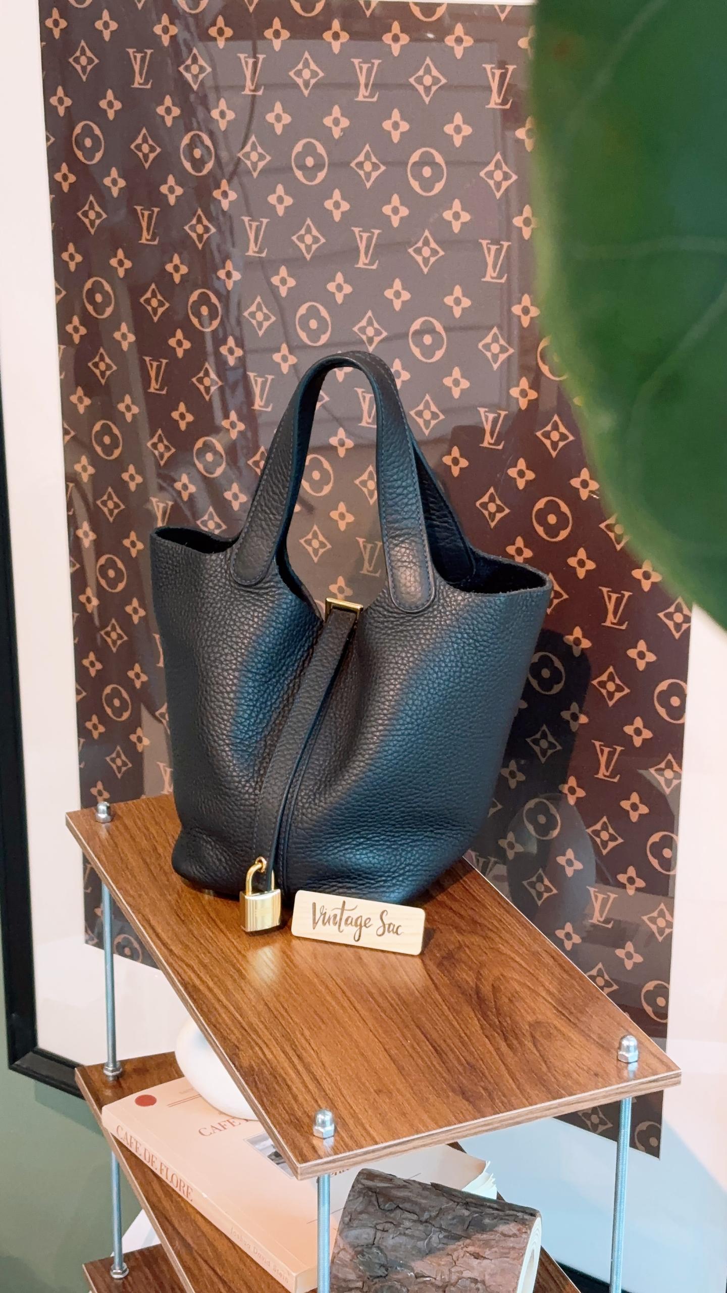 Hermes Bleu Nuit Picotin 18 (GHW)