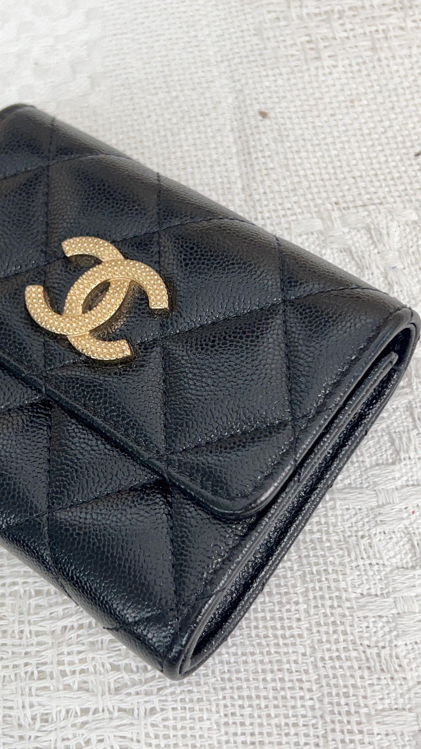 Chanel Black Caviar 22B XL Card Holder GHW