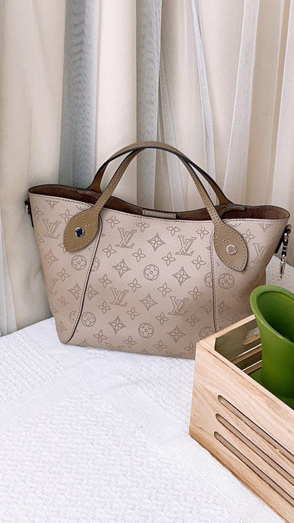 Louis Vuitton LB Galet Small Blossom PM