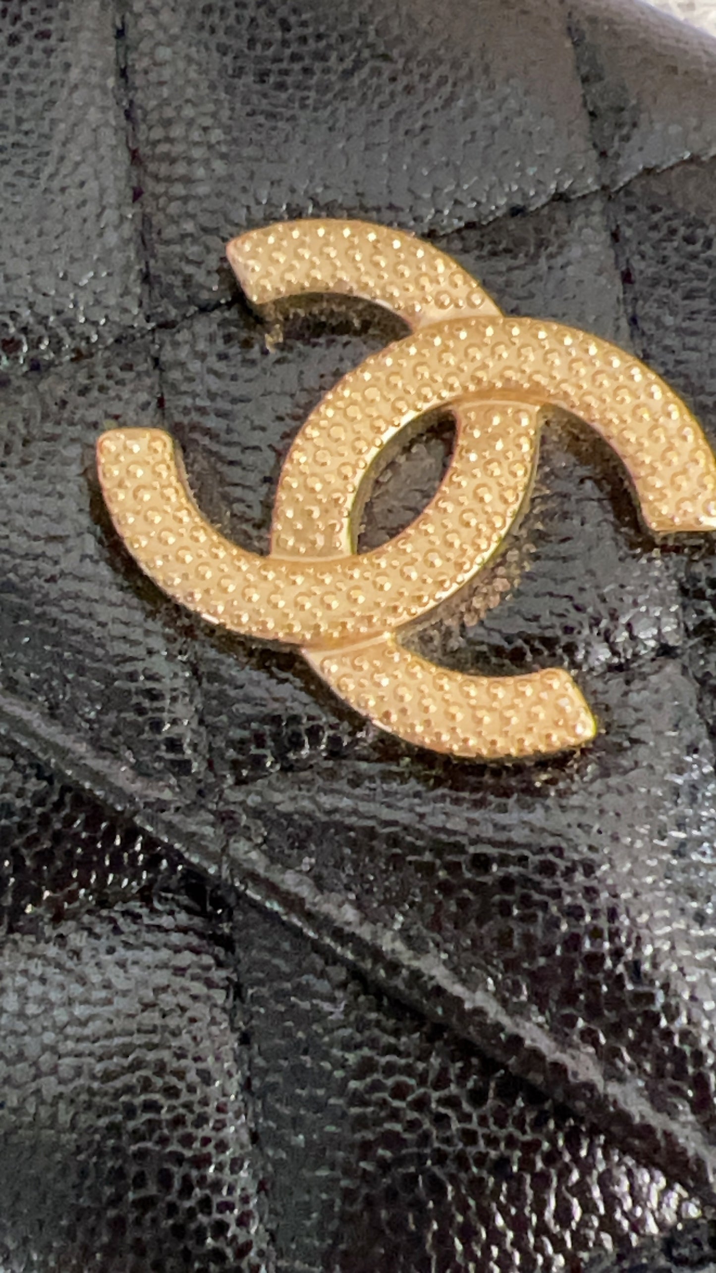 Chanel Black Caviar 22B XL Card Holder GHW