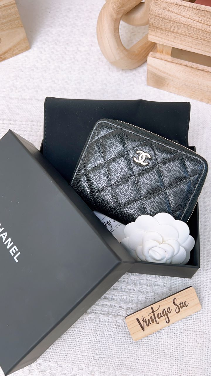 Chanel Black Caviar Zippy Purse