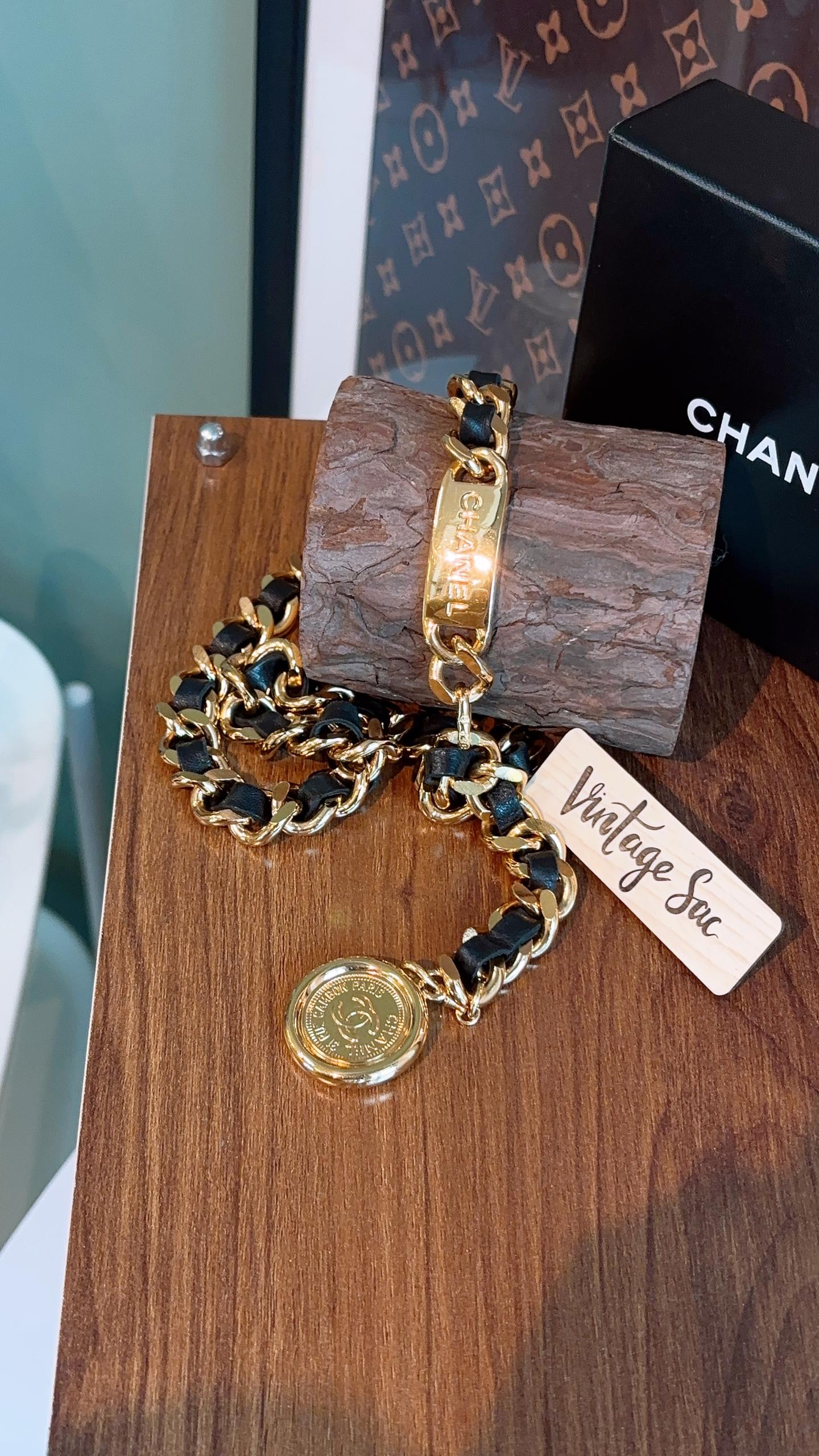 Chanel Gold Black Vintage Medallion Chain Belt 80cm