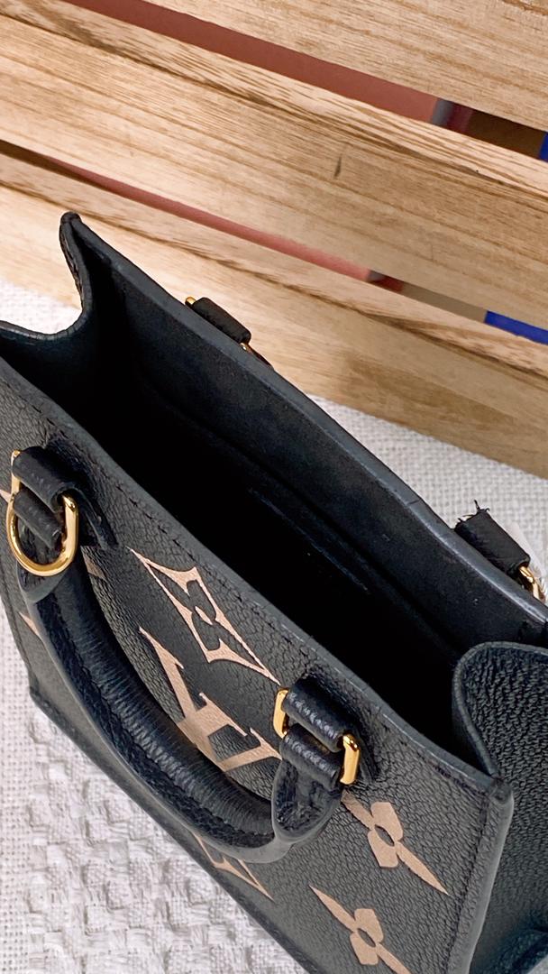 Louis Vuitton Black Empreintr Petit Sac Plat