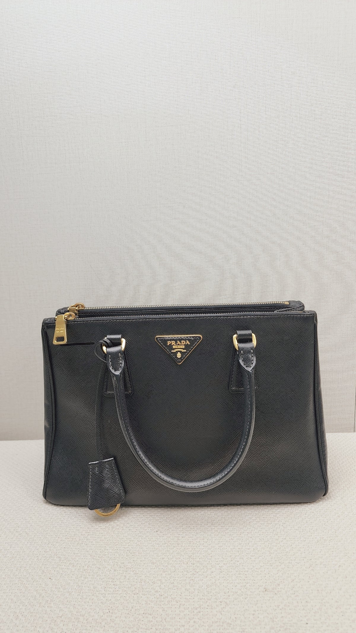 Prada Black Saffiano Galleria 30cm (GHW)