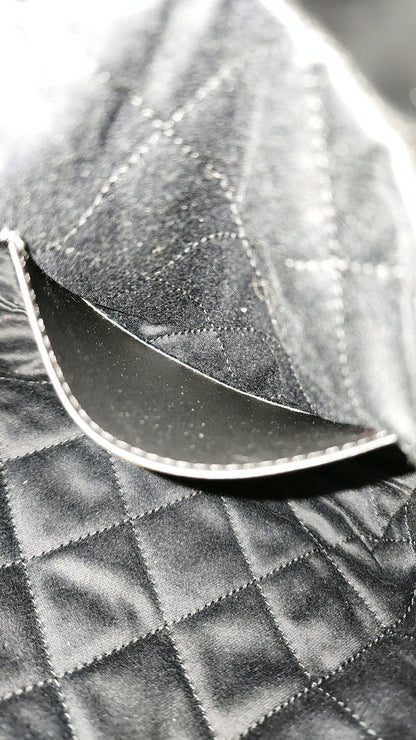 Chanel Black Lambskin Mini 22 Bag (GHW)