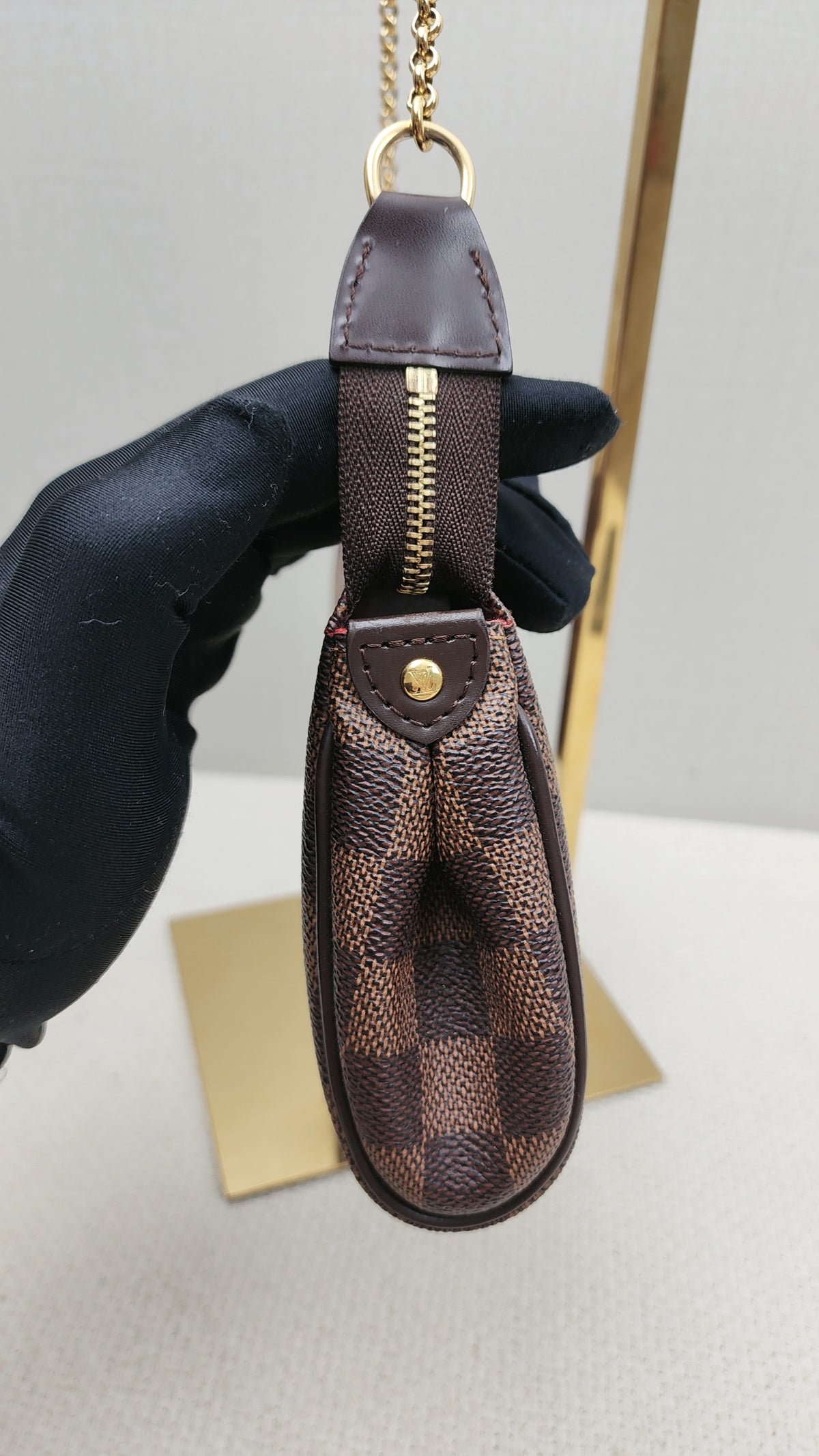 LV Damier Ebene Eva