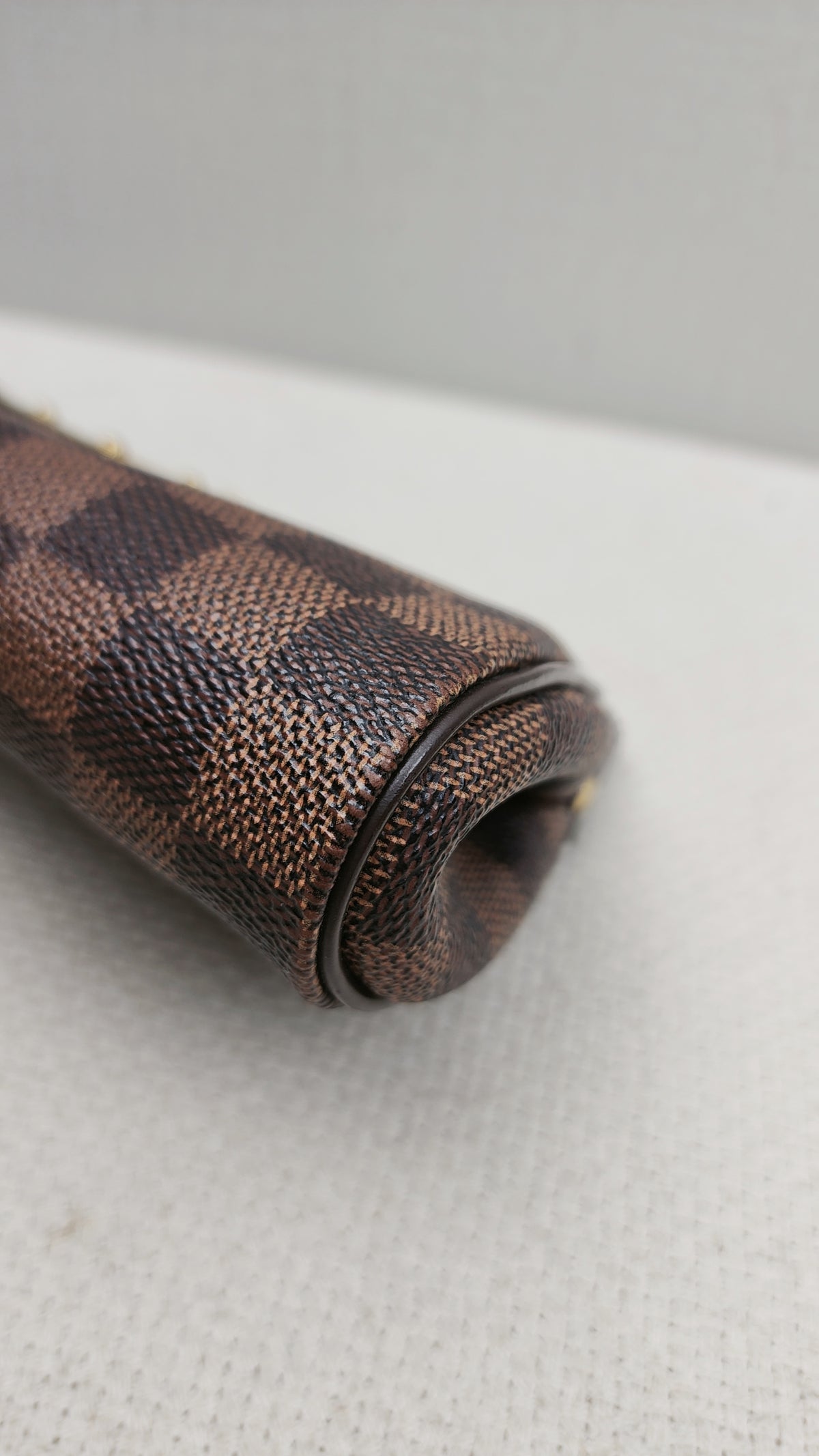 LV Damier Ebene Eva