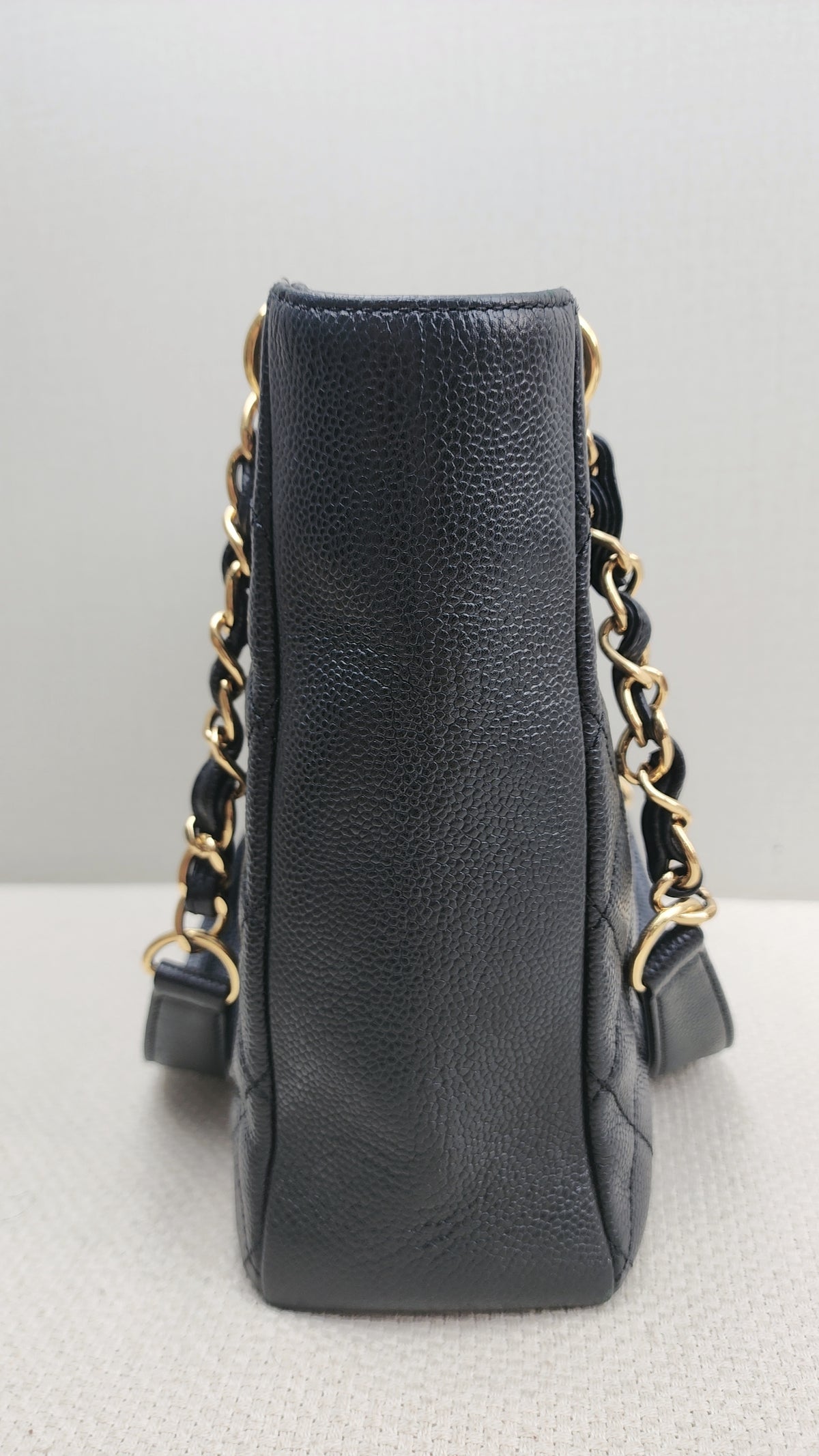 Chanel Black Caviar PST (GHW)