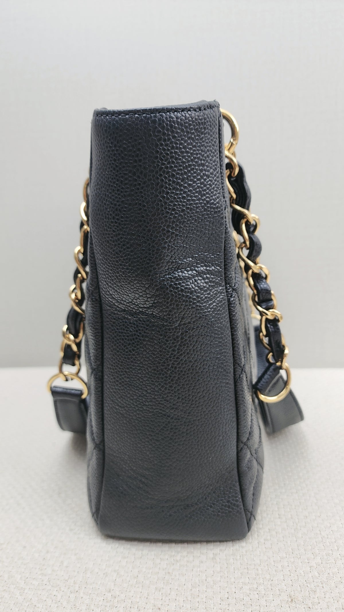 Chanel Black Caviar PST (GHW)