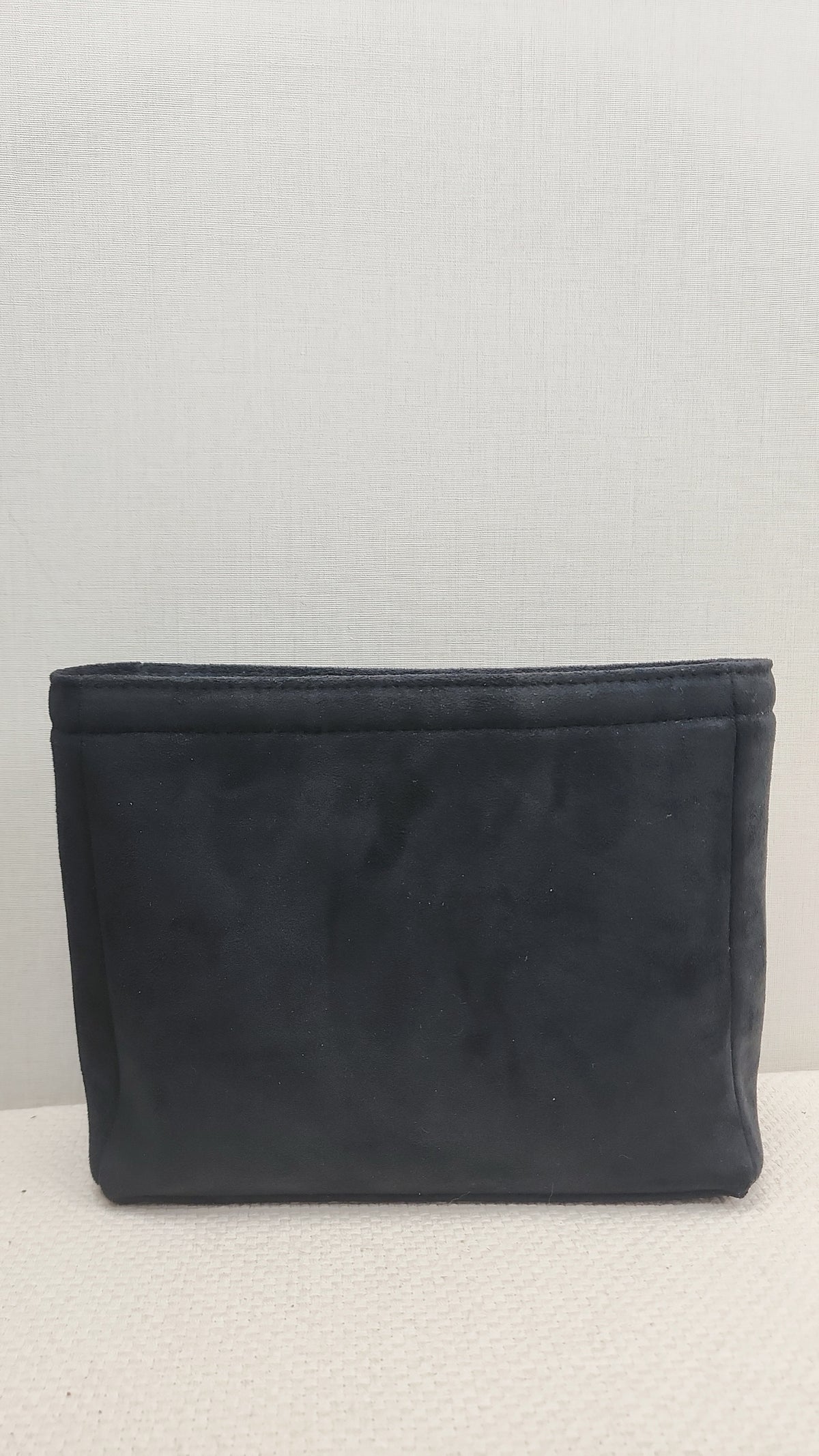Chanel Black Caviar PST (GHW)