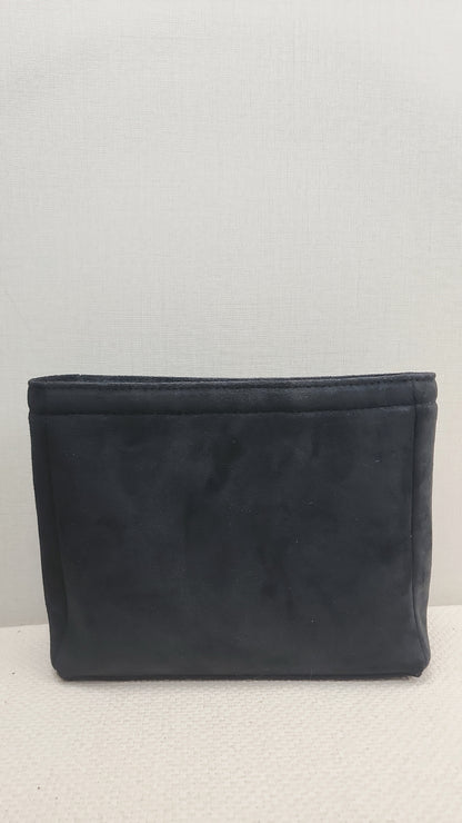 Chanel Black Caviar PST (GHW)