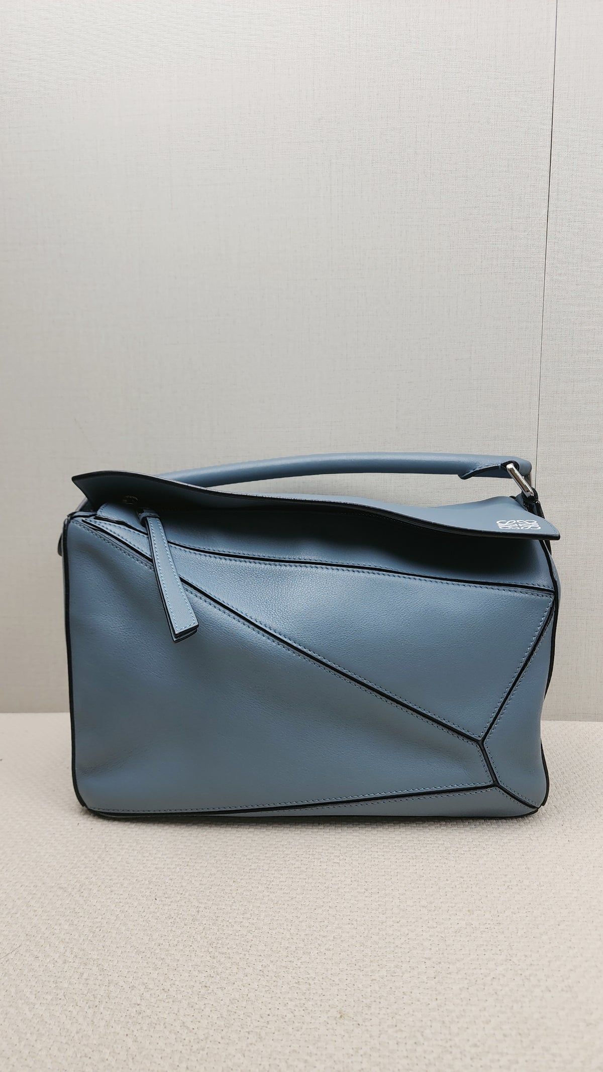 Loewe Stone Blue Medium Puzzle (SHW)
