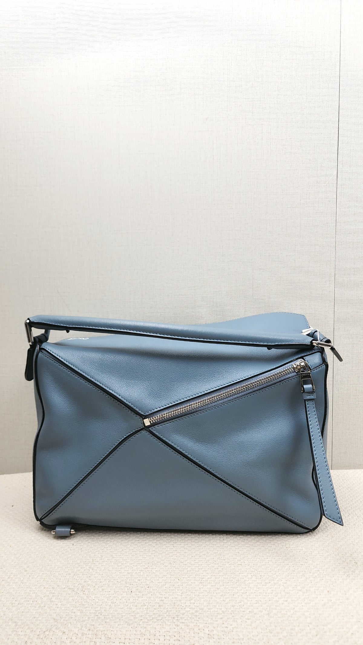Loewe Stone Blue Medium Puzzle (SHW)