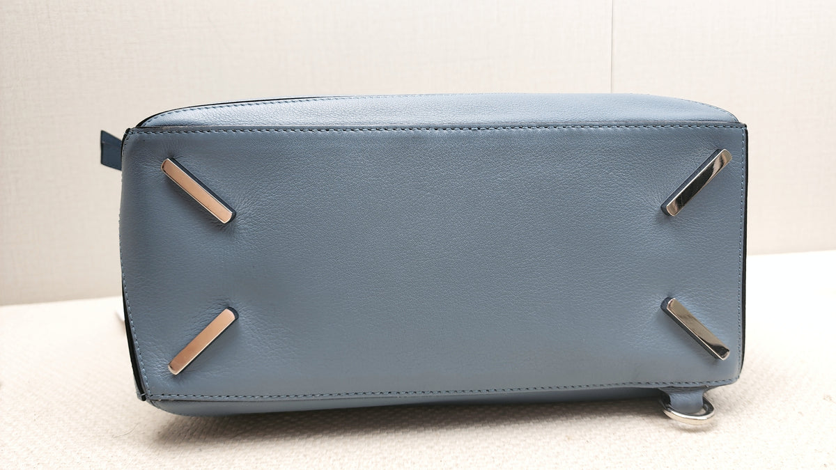 Loewe Stone Blue Medium Puzzle (SHW)