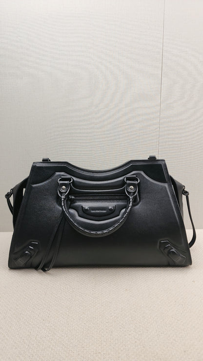 Balenciaga Black Smooth Grained Calfskin Neo Classic City Bag