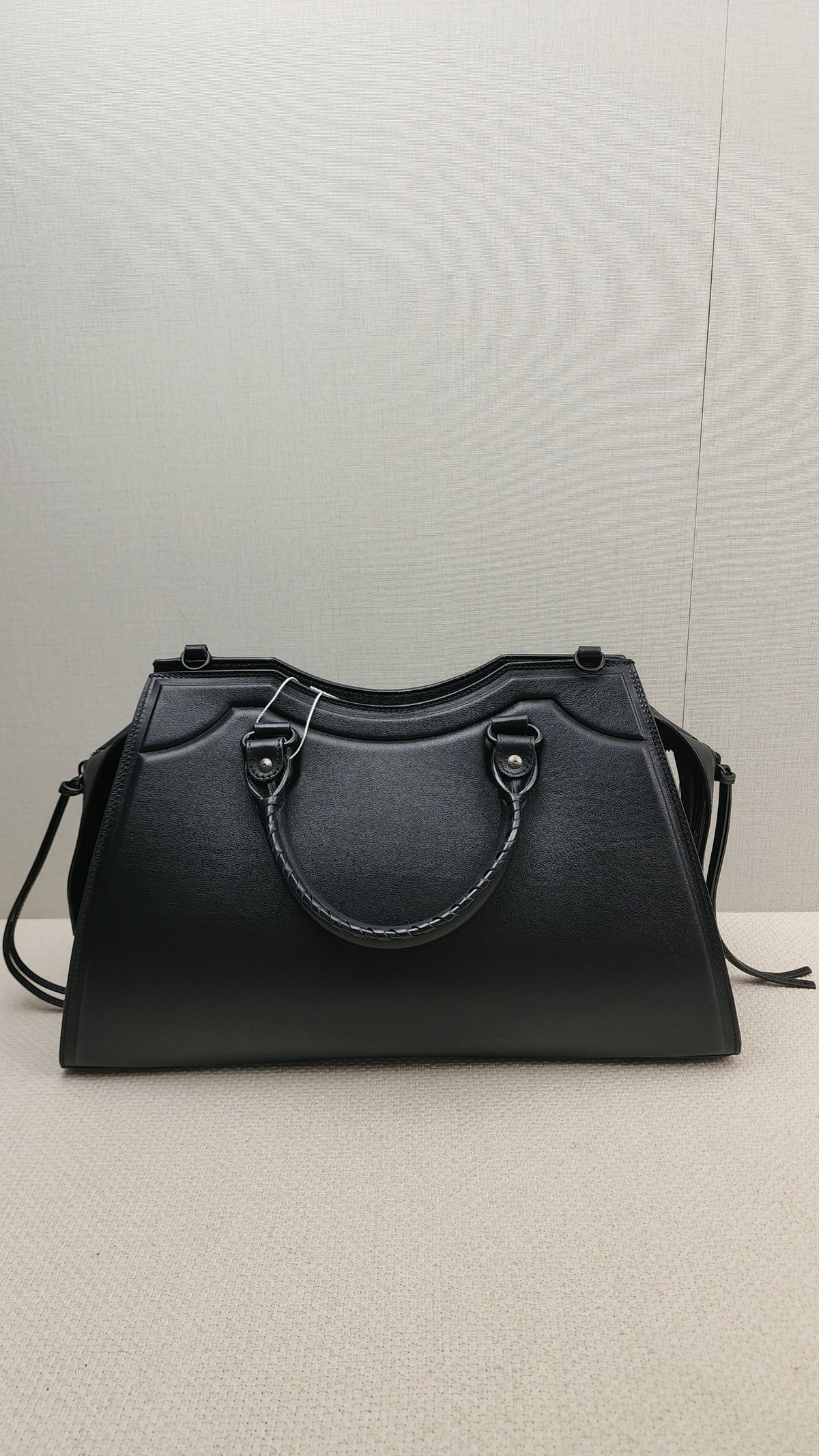 Balenciaga Black Smooth Grained Calfskin Neo Classic City Bag