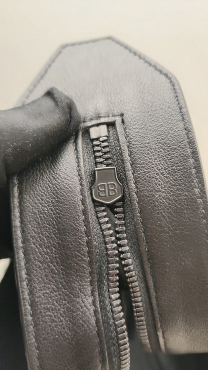 Balenciaga Black Smooth Grained Calfskin Neo Classic City Bag