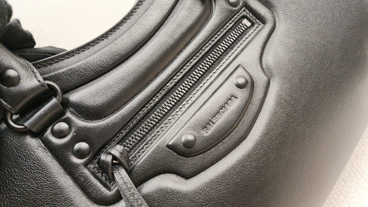 Balenciaga Black Smooth Grained Calfskin Neo Classic City Bag
