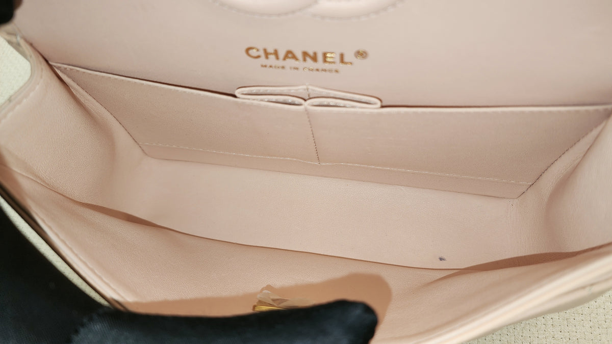 Chanel Peach Nude Caviar Small CF (LGHW)