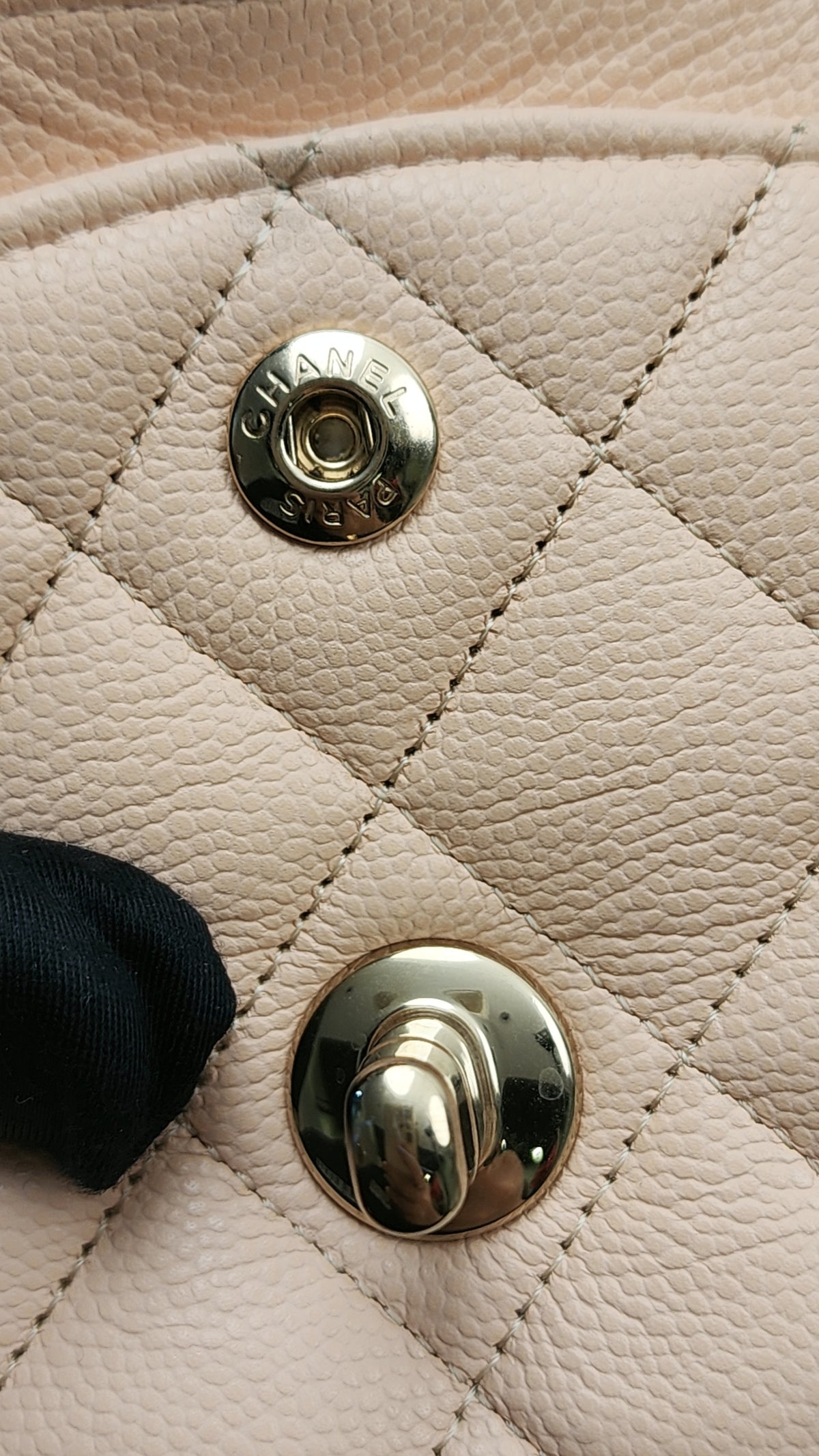Chanel Peach Nude Caviar Small CF (LGHW)